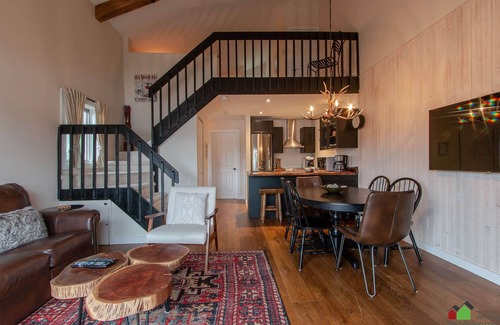 Mont-Tremblant Apartment | Lake & Mountain View condo