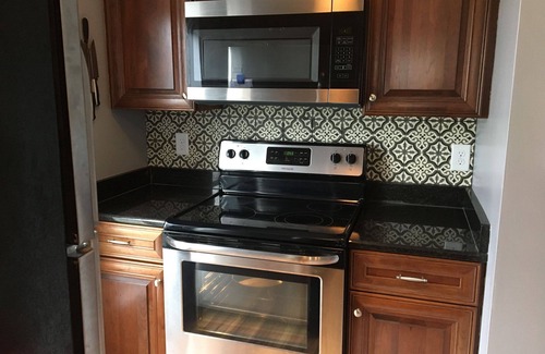 Cornelius Condo | Lake Norman waterfront 2 bedroom, 2 bathroom condo - centrally located