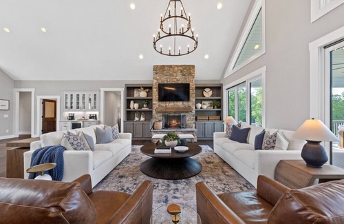Buckhead House | Lake Oconee Pool Table King Suites Kayaks SUPs