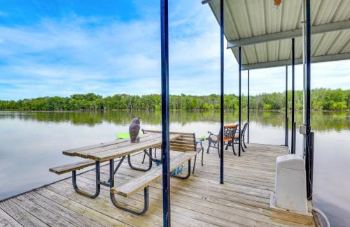 Lincoln House | Lake of the Ozarks Cabin with Private Dock and Kayaks