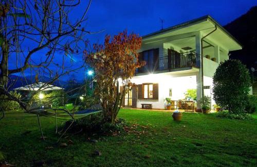 Crabbia Apartment | LAKE ORTA OPENSPACE garden beach
