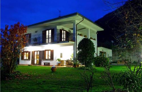 Crabbia Apartment | LAKE ORTA OPENSPACE garden beach