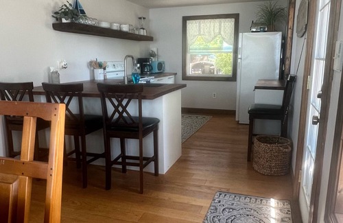 Pepin House | Lake Pepin lakehouse on Private Beach: Dock, Kayaks, Paddleboards.& Peddle Boat…