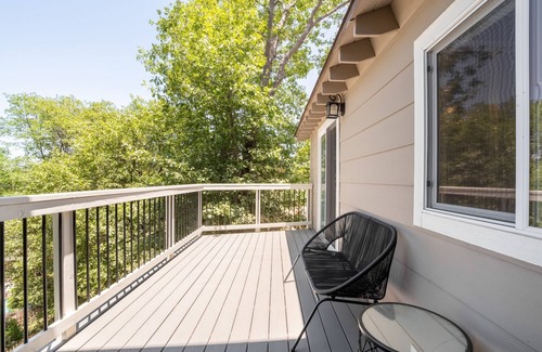 Cedar Glen House | Lake Point by Avantstay2 Decks, Great Lake Views!