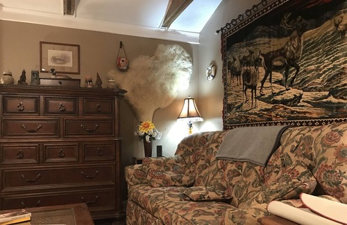 Lowndesville House | Lake Russell Cabin, outdoor activities, fishing, hunting, Sangria Shack. FUN!!