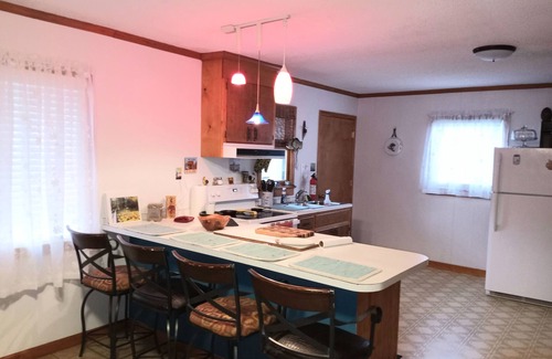 Donalsonville House | Lake Seminole Cottage 1 mile away, ramps & Big Jims.