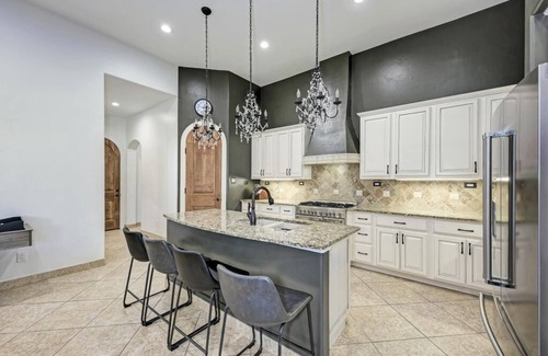 Cardinal Hills Estates House | Lake Travis Luxe Corporate/Family/Retreat Rental