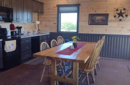 Broadwater County House | Lake view and nearby lake access