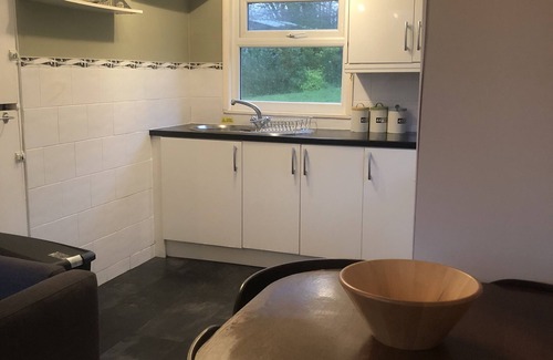 Bont Newydd Ski Chalet | Lake view chalet Glan Gwna