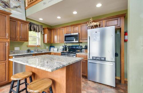Blue Eye House | Lake-View Home in Blue Eye with Hot Tub and Fire Pit!