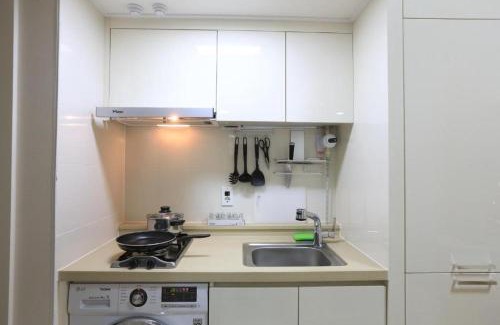 Seokchon-dong Apartment | LAKE VIEW LOFT JAMSIL