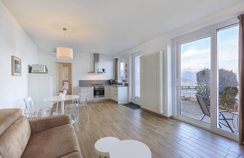 Someraro Apartment | Lake View, Luxury Apartment in Someraro, Stresa - SOUTH Apartment