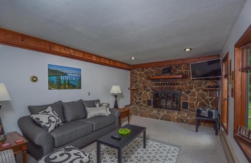 Thayerville House | Lake View