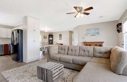 Russells Point House | Lake Views: 2nd-Story Guest Suite with Private Entrances/Yard/Parking