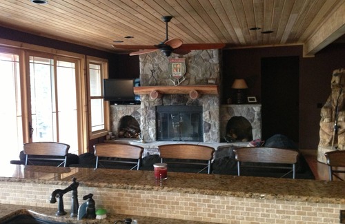 Greentown House | Lake Wallenpaupack Lakefront Home With 4 master bedrooms facing lake