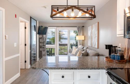 Gilford Resort | Lake Winni Condo, Views for Miles