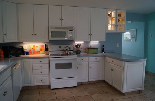 Kent House | Lakefront 2 bedroom house between Rochester and Niagara Falls, NY