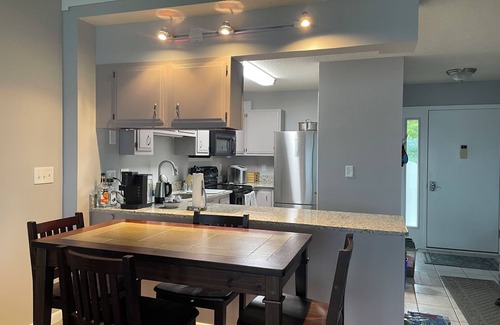 Dewittville Condo | Lakefront 3-bedroom condo with AC and WiFi on Lake Chautauqua