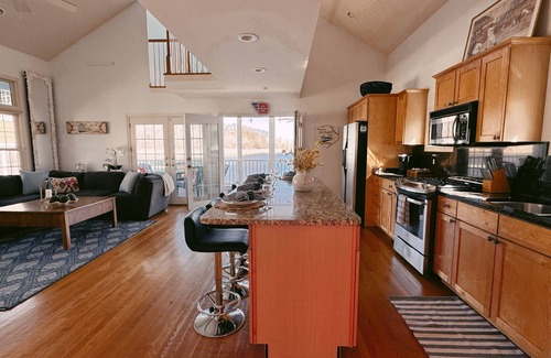 Michigan City House | Lakefront 4 bdrm/4 ba on Lake Kai/sleeps 11/Beachwalk Resort