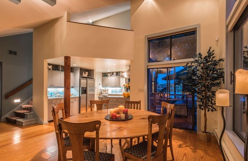 Copake House | Lakefront 4-Season Stunning Home and Guest House W/Tennis Court & Full Gym