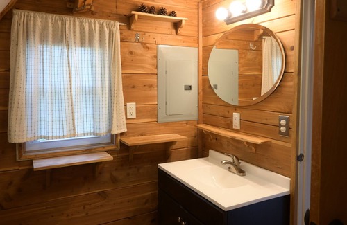 Sloans Valley Cabin | Lakefront A-frame: rare private dock, rock wall views, short walk to boat ramp