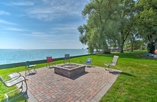 Anchorville Apartment | Lakefront Apartment Situated on Lake St Clair