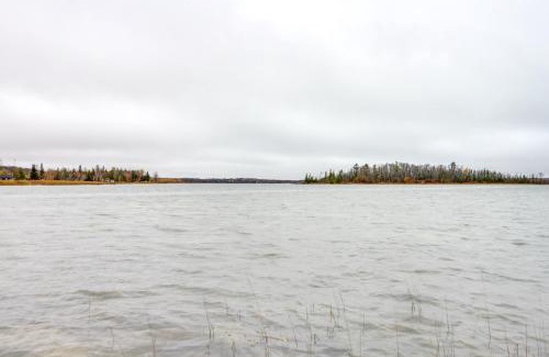 Puposky House | Lakefront Bemidji Getaway with Community Beach!
