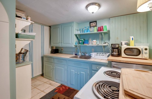 Bridgewater Condo | Lakefront Bristol Vacation Rental - Hike & Ski!