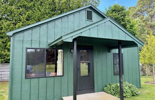 Hessel Cabin | Lakefront Cabin in Hessel (Cabin #3)