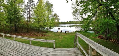 Longville House | Lakefront Cabin with Private Dock Boat, Fish and Swim