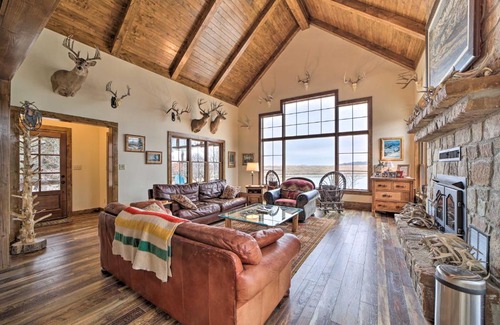 Cedar Vale House | Lakefront Cedar Vale Lodge with Private Boat Dock!