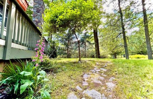 Locust Lake Village Ski Chalet | Lakefront Chalet with Pontoon boat & golf cart