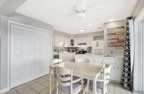 Osage Beach Condo | Lakefront Condo w/Boat Slip, Patio & Resort Style Pool