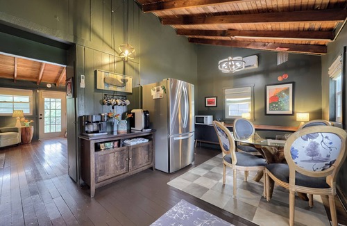 Moon Lake Cottages Cottage | Lakefront Cottage on Moon Lake