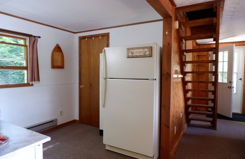 Deer River House | Lakefront Cottage on Pleasant Lake - sleeps 10