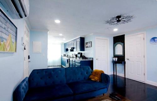 Town of Somerset House | Lakefront Cottage with Spacious Deck and Great Views in NY