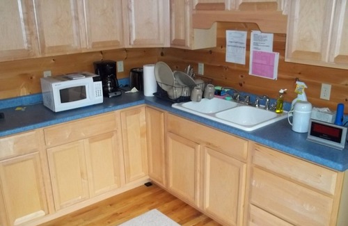 Harmony Cottage | Lakefront Getaway with Kayak, Canoe, Boat and dock