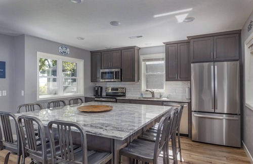Neenah House | Lakefront Home on Lake Winnebago-Brand New Construction-4 Bedroom-2 Full Bath