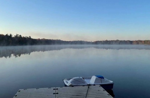 Pocono Summit Cabin | Lakefront Home Pocono Summit home w Beach+Hot Tub+Watertoys! 5min to Kalahari