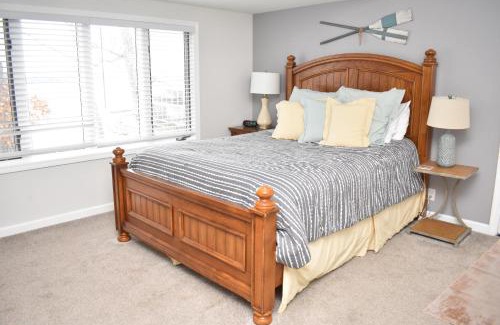 Lake Ozark House | Lakefront Home with Amazing Views, Hot tub, Boat JetSki Rental Option