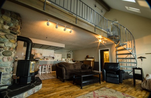Somers House | Lakefront Home With Hot Tub, Dock, Great Views From The Living Room & Bedrooms