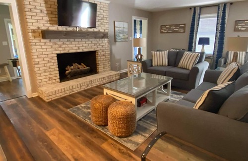 Greenwood House | Lakefront Home with Private Beach