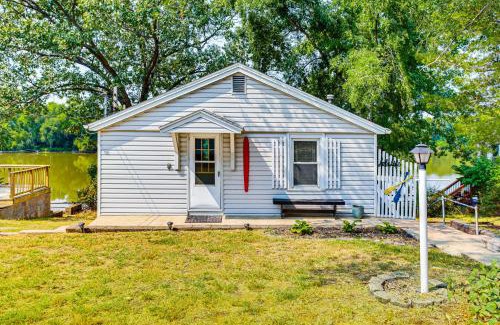 Havana House | Lakefront Home with Patio in Havana!