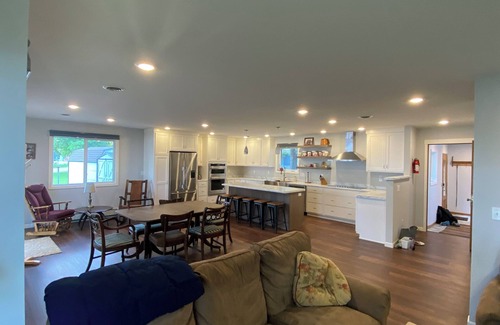 Shell Lake House | Lakefront house on beautiful Shell Lake, come and relax.