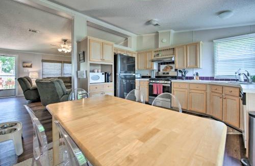 Enchanted Oaks House | Lakefront Mabank Gem with Sunset Views Pets Welcome