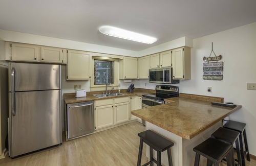 Stambaugh House | Lakefront Northwoods Winter/Summer Wonderland Updated 3 Bedroom House Sleeps 8