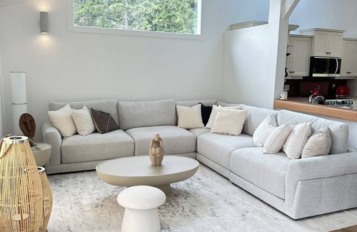 Blind Bay House | Lakefront Oasis, Private New Dock, Extensive Renovations, Sleeps 12!