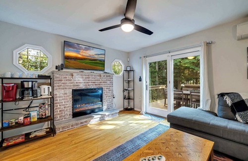 Pocono Summit House | Lakefront Poconos | Game Room, Hot Tub & Sauna