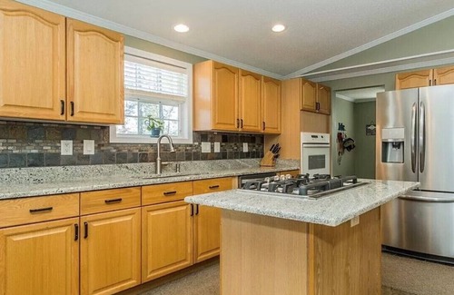 Wise House | Lakefront, Private Dock, Quiet Cove- Lake Gaston-nNew Rental as of 2024