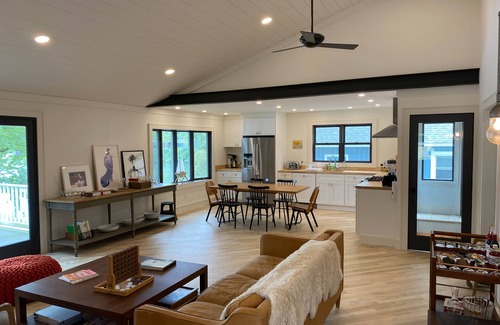 Copake House | Lakefront Retreat on Robinson Pond - Stunning Sunrise